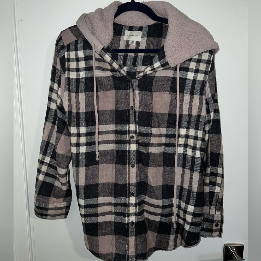 American Eagle lavender hooded flannel